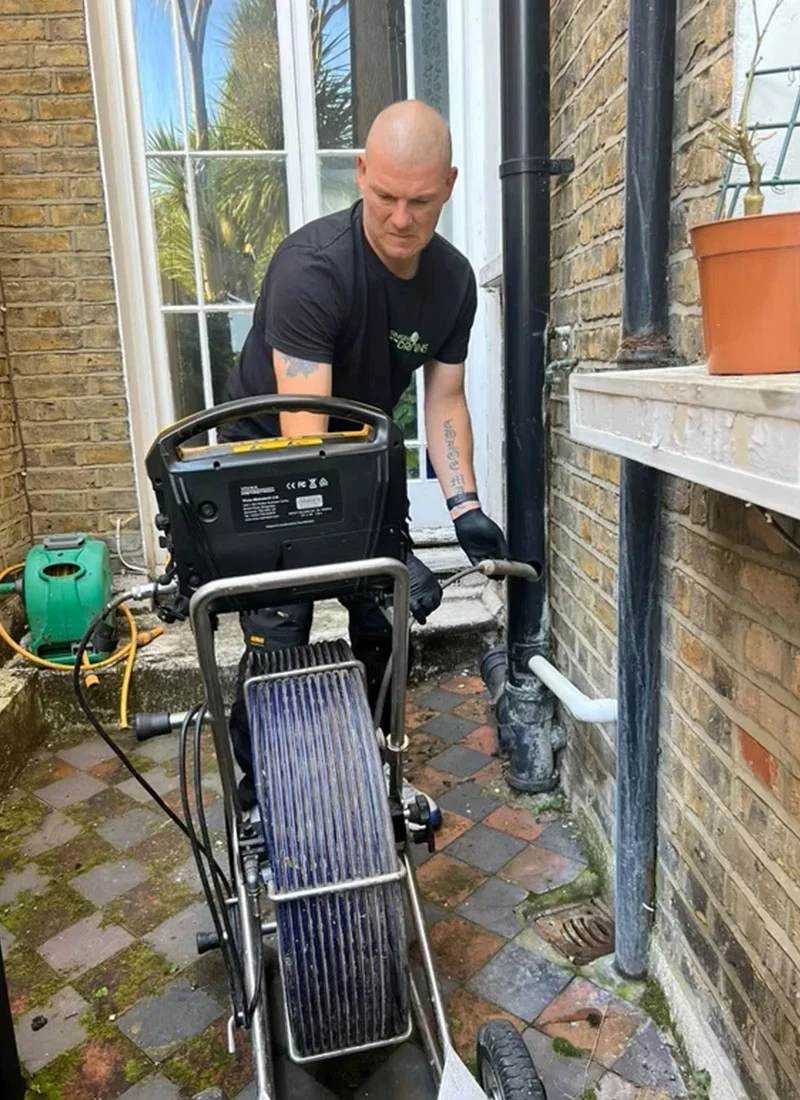 singinginthedrains-cctv-022