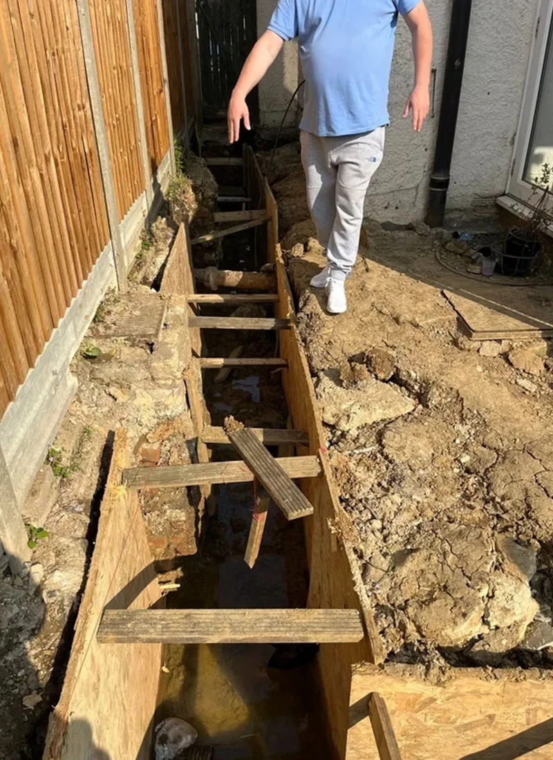 singinginthedrains-excavation-004