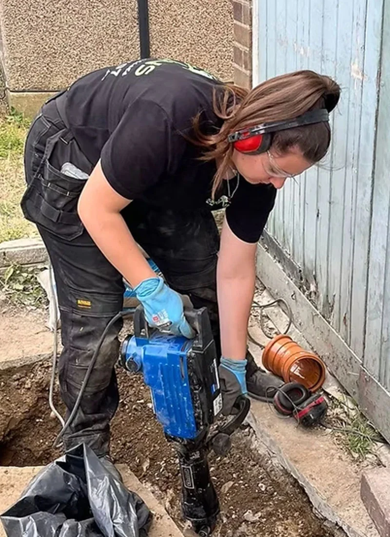 singinginthedrains-excavation-011