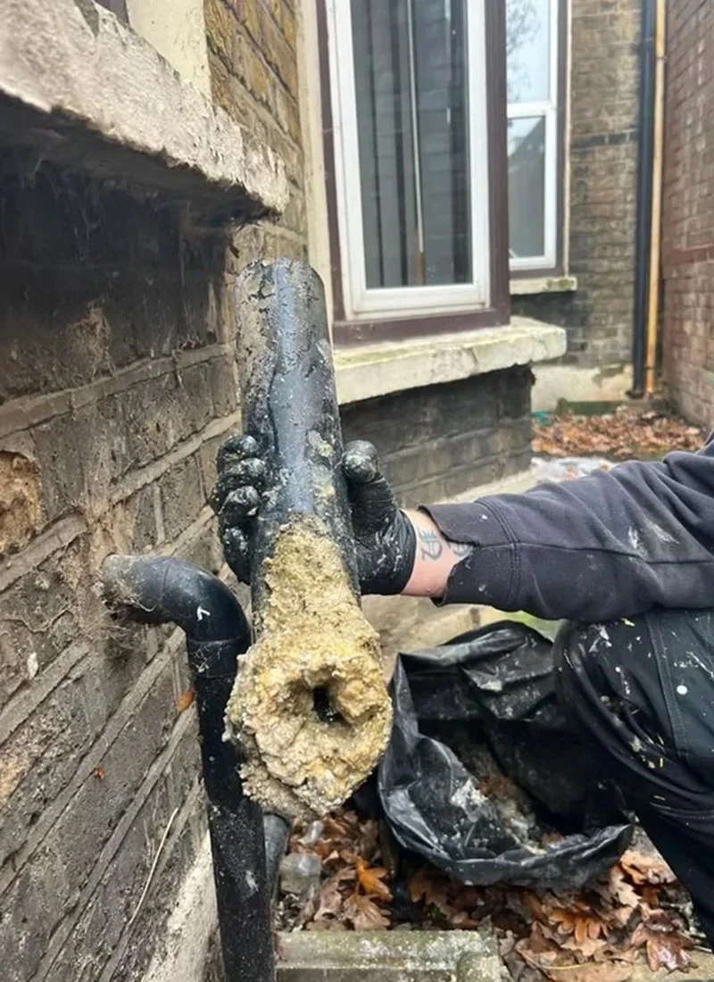 singinginthedrains-gutter clearance-005